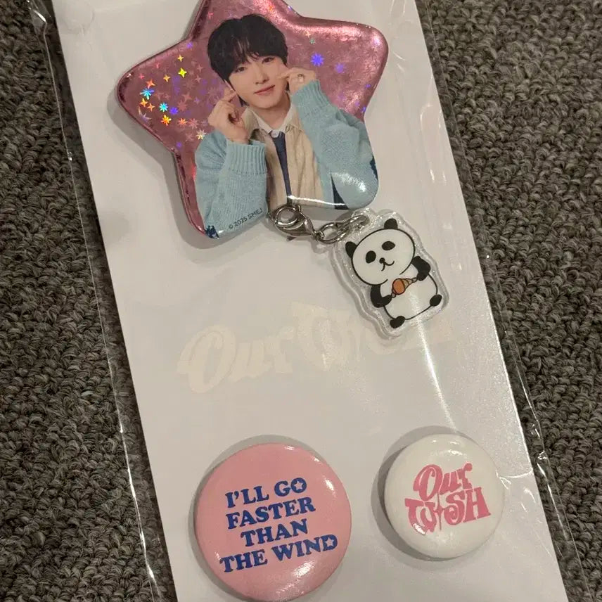 엔시티위시 일본투어 엠디 굿즈 핀버튼 세트 사쿠야