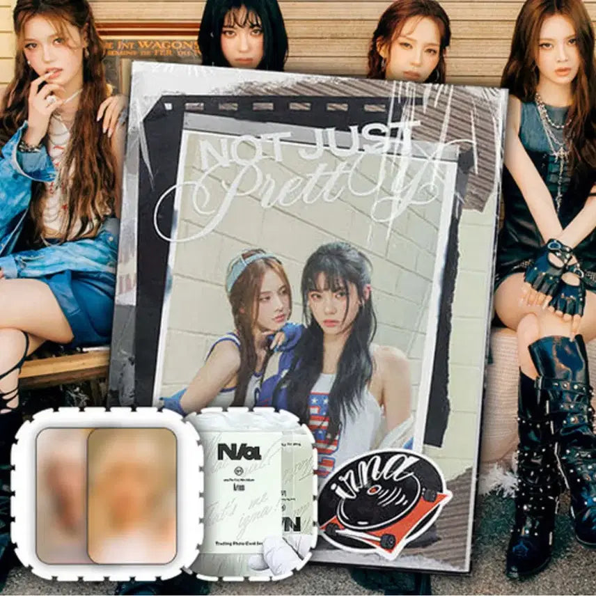 이즈나 맘마미아 포스터북ver 미개봉 앨범 판매 양도