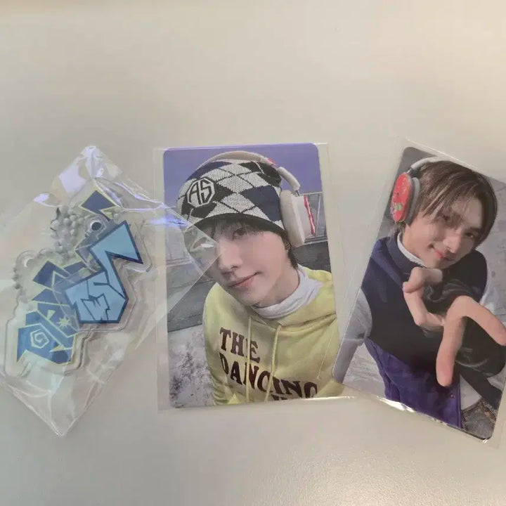 투어스 TWS 미니 4집 PLAY HARD 미개봉