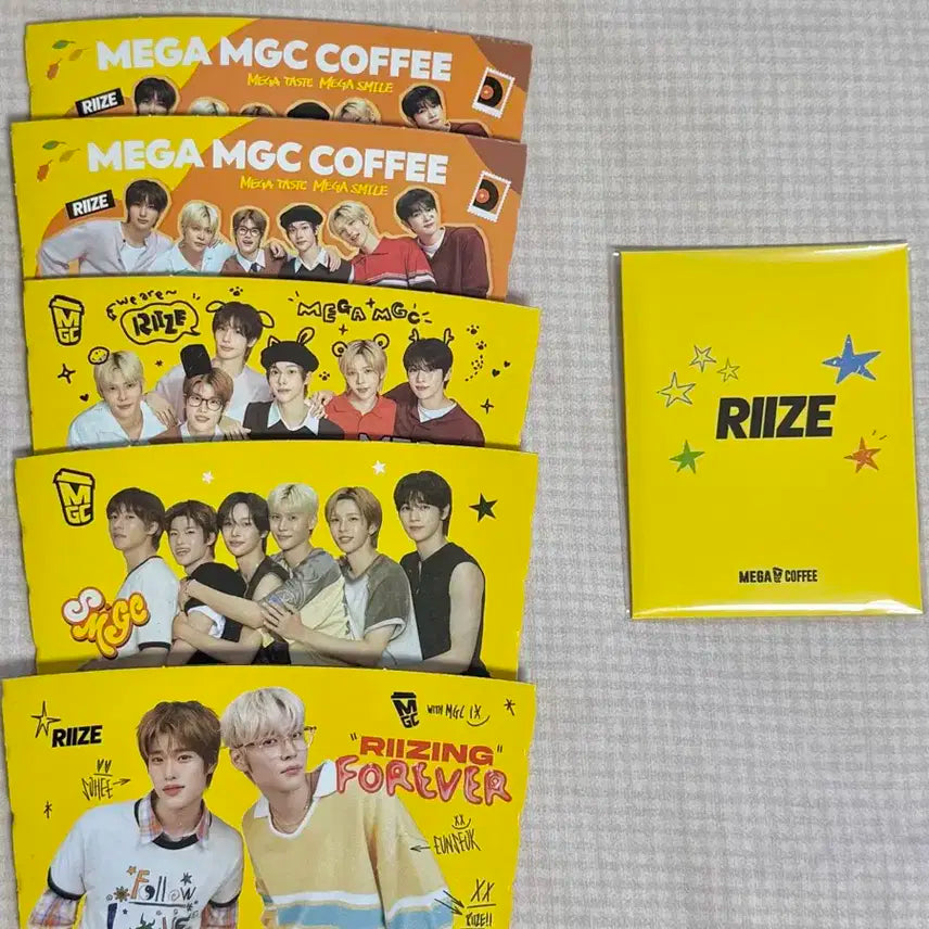 라이즈 메가커피 포토카드 + 컵홀더