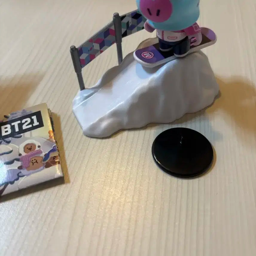 BT21 제이홉 망이 피규어