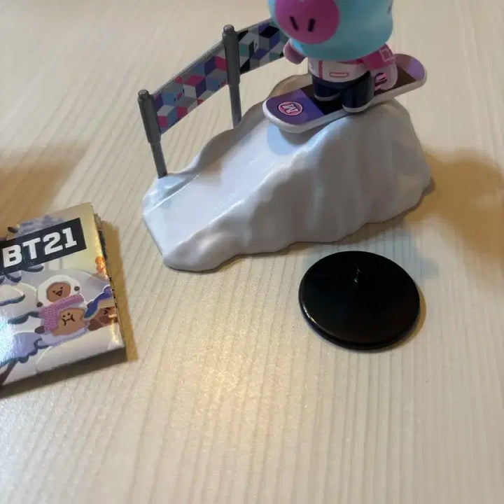 BT21 제이홉 망이 피규어