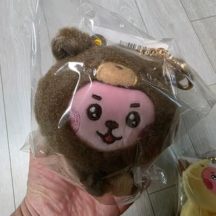 bt21 모어 플러피 키링 타타 쿠키