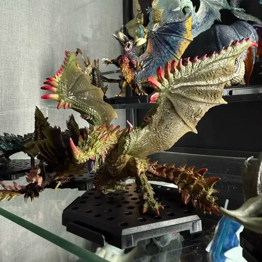 몬스터헌터 에스피나스 스탠다드 피규어