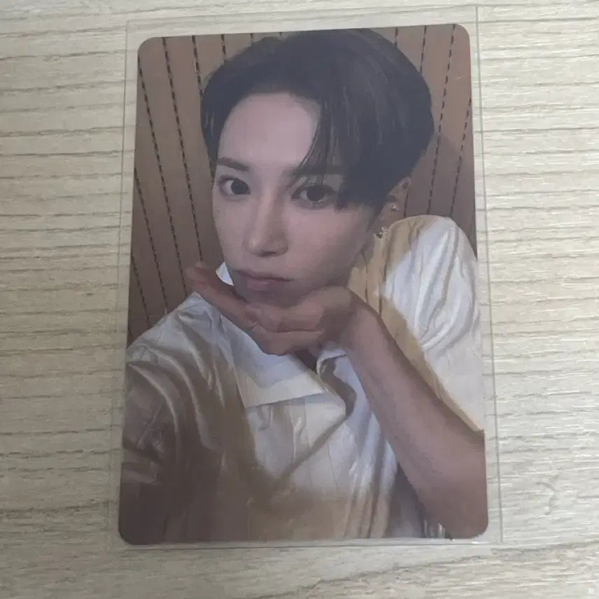 알디원 장지아하오 아르노 보플 전시회 12번 포카