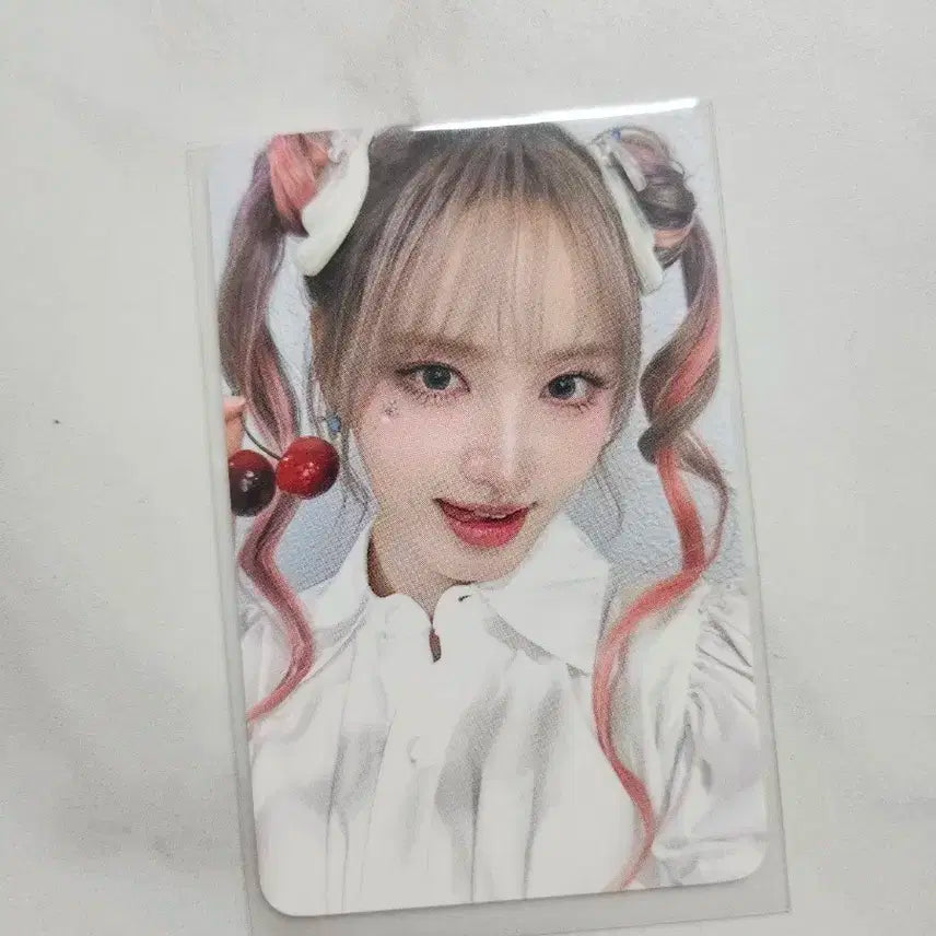 아이브 리즈 스위치 위드뮤 럭키드로우 체리 포토카드