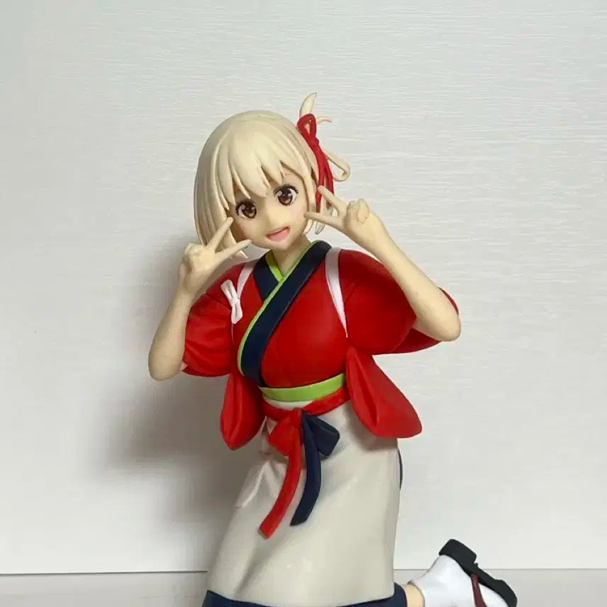 리코리스 리코일 니시키기 치사토 피규어