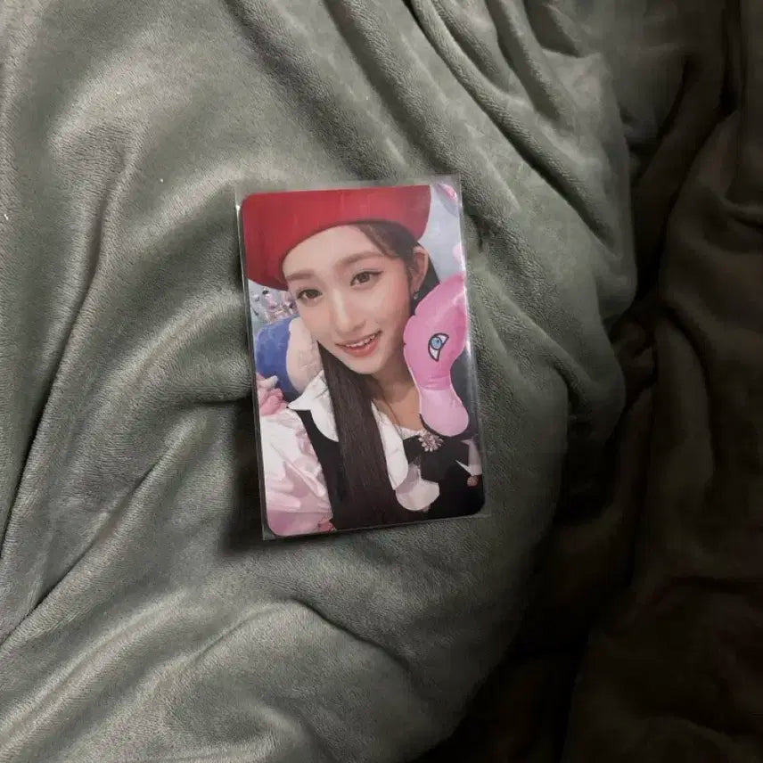 아이브 이서 포토카드 팝니다.