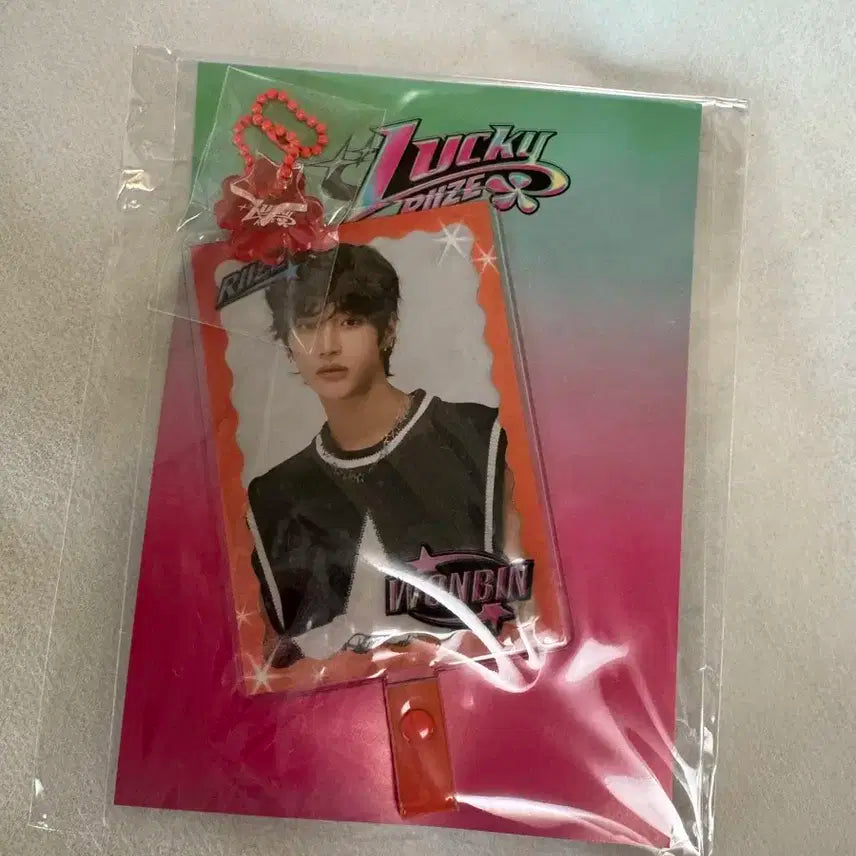 라이즈 LUCKY 일본 팝업 휴대폰 탭(포카 포함)원빈