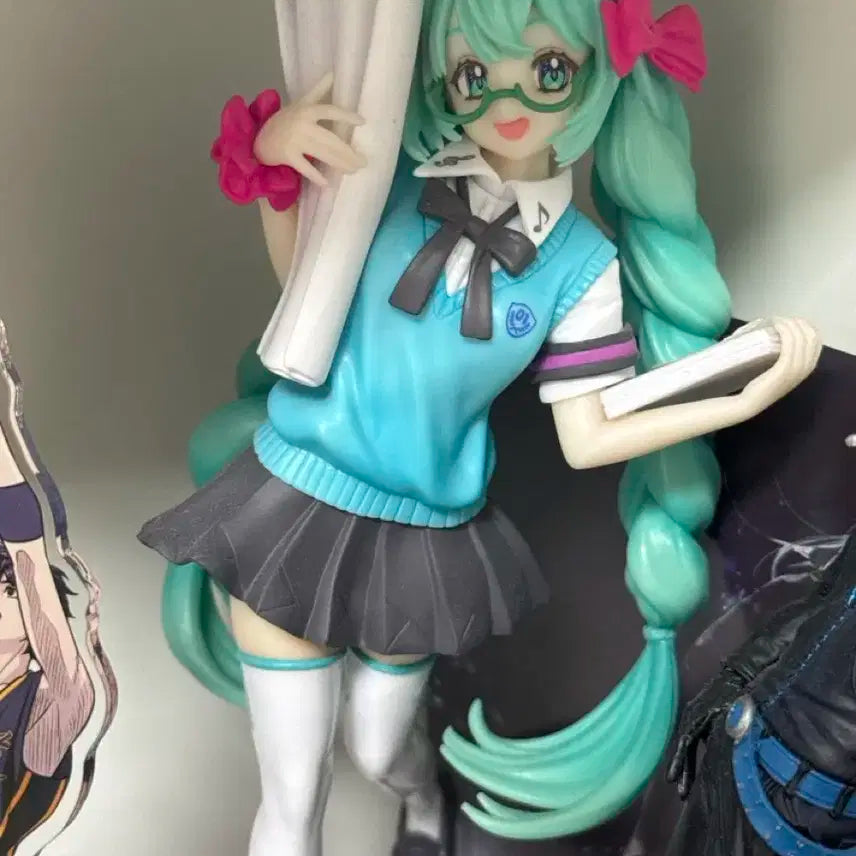 미쿠 16주년 루미나스타 교복 피규어