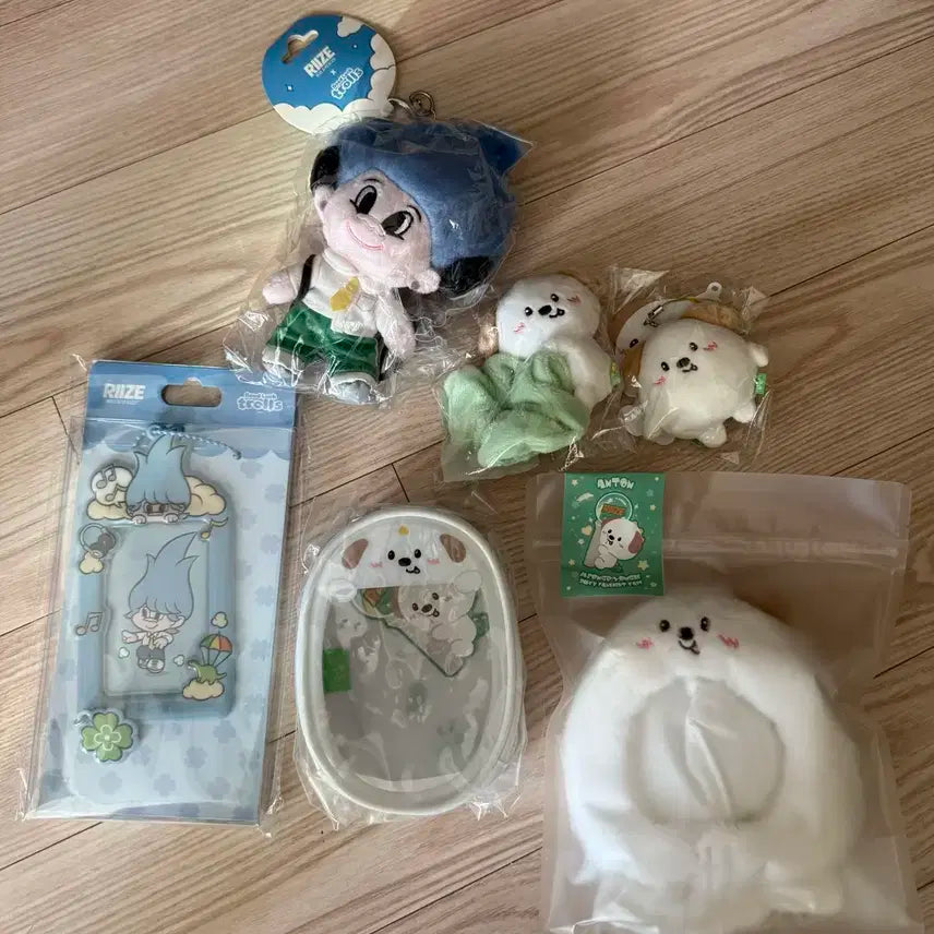 앤톤 멍룡이 굿즈 양도합니다. 일괄o