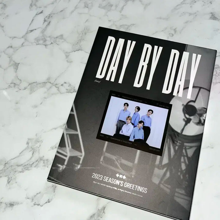 투모로우바이투게더 2023 시즌그리팅