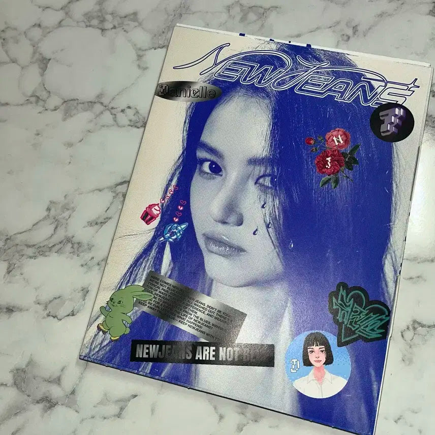 다니엘 블루북 개봉 앨범