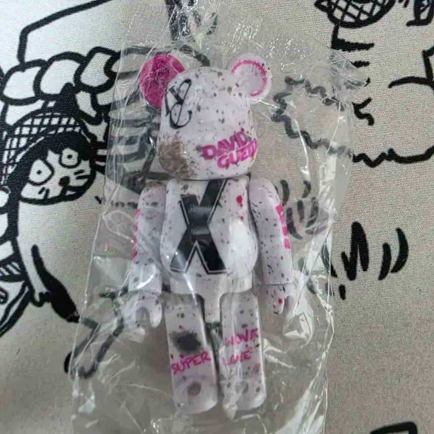 아이브 베어브릭