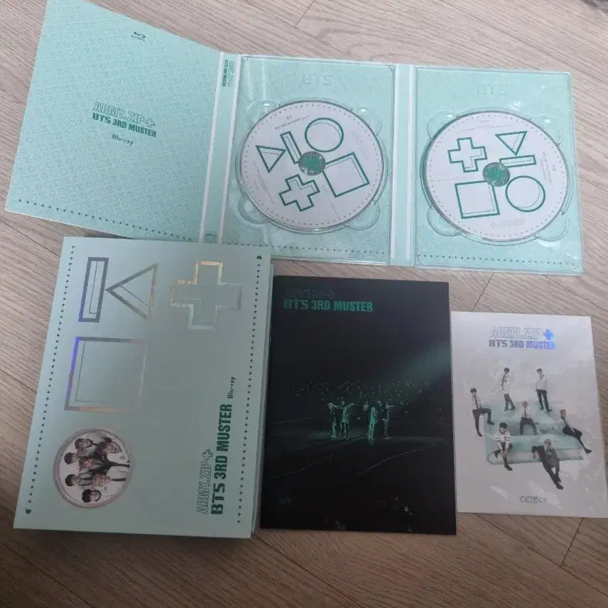 방탄 3기 머스터 블루레이 Blu-ray 등신대 제외 풀셋양도. bts