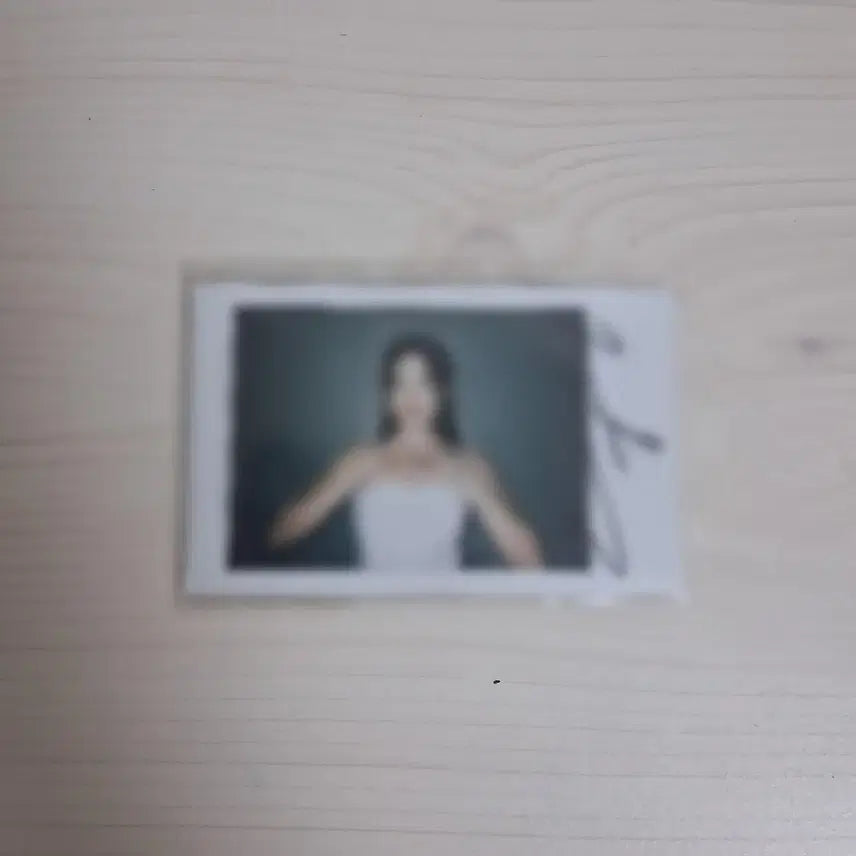 아이들 슈화 친필 싸인 폴라 폴라로이드 판매합니다.