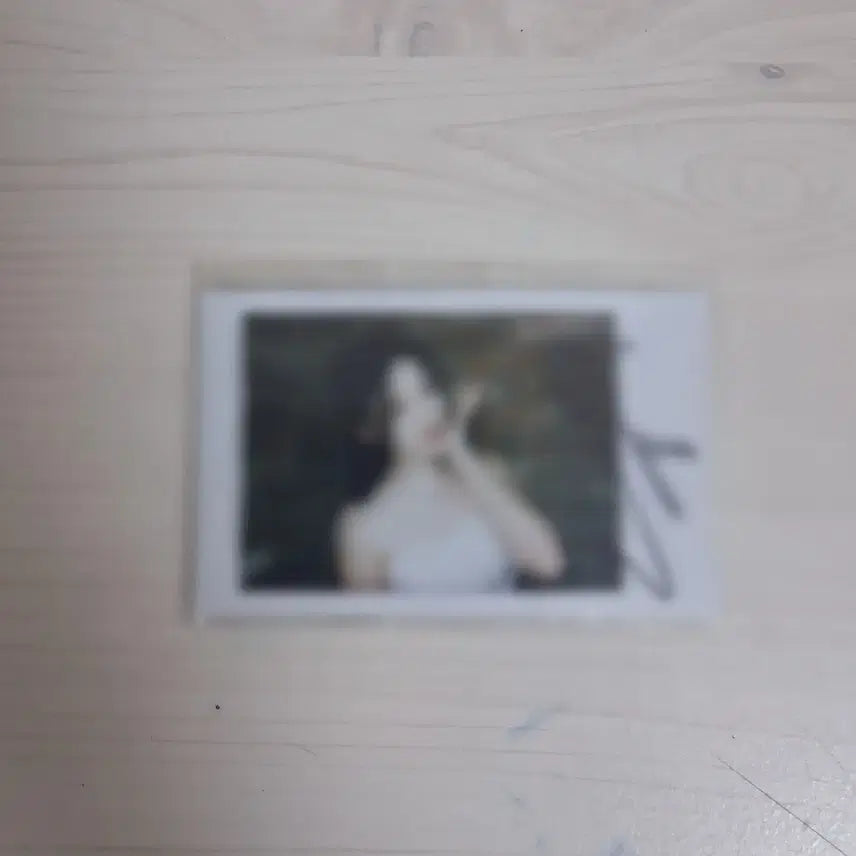 아이들 슈화 친필 싸인 폴라 폴라로이드 판매합니다.