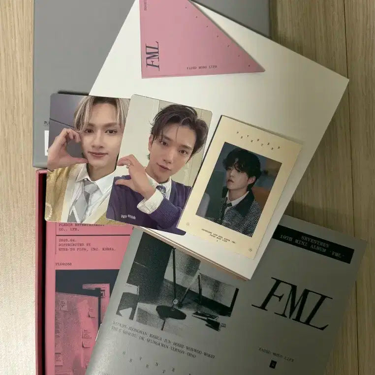 세븐틴 fml 앨범 2개 일괄 양도(포카 포함 풀셋)