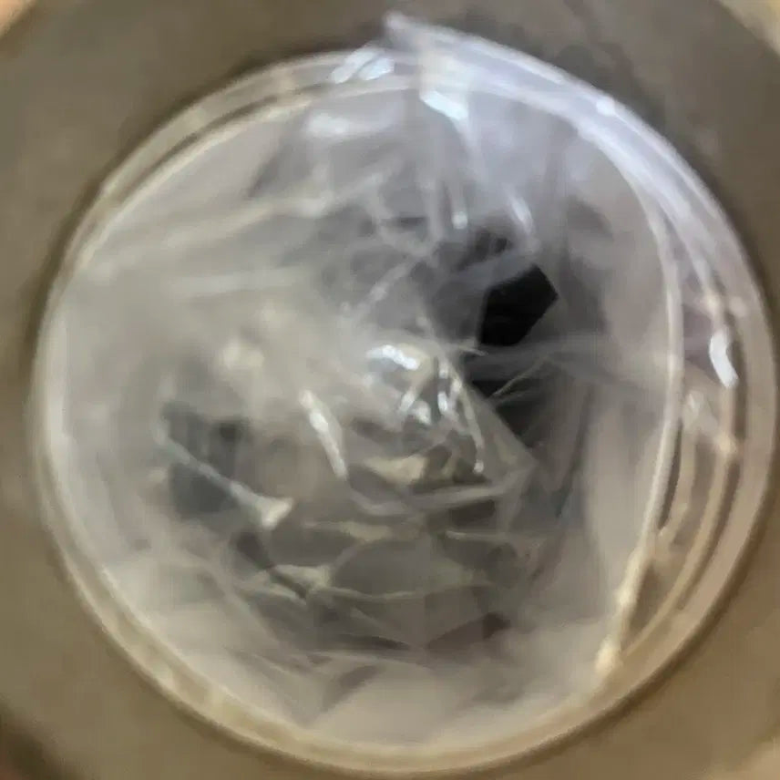 차세돌 포스터 팝니다.