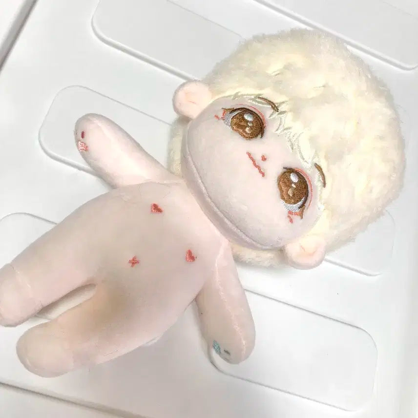 세븐틴 윤정한 비공식 인형