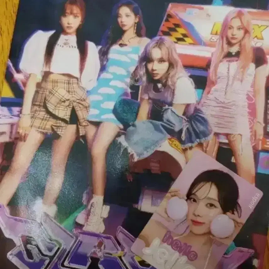 에스파 걸스 앨범_윈터 포카_풍선