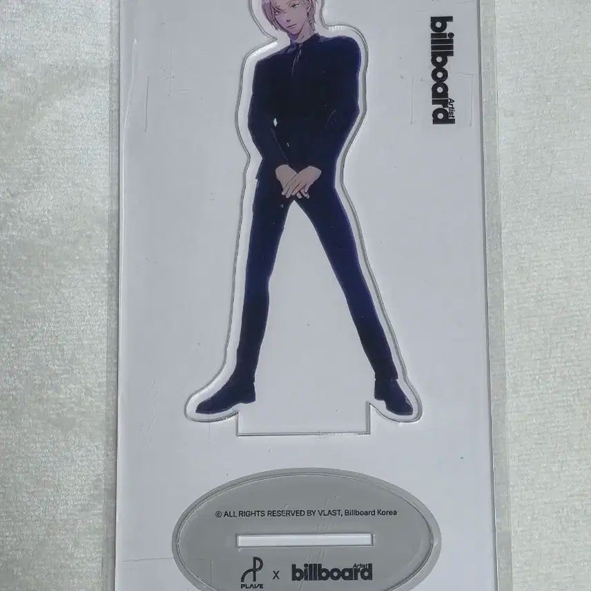 플레이브 노아 빌보드 아크릴