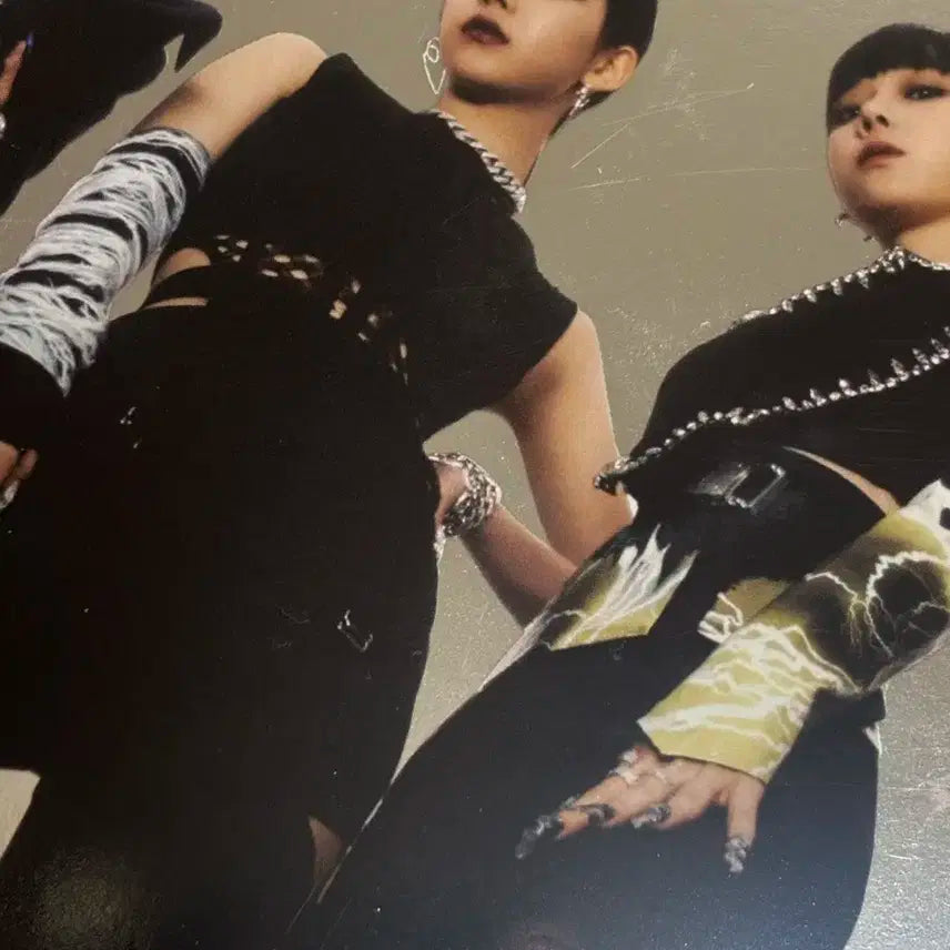 에스파 세비지 앨범 판매