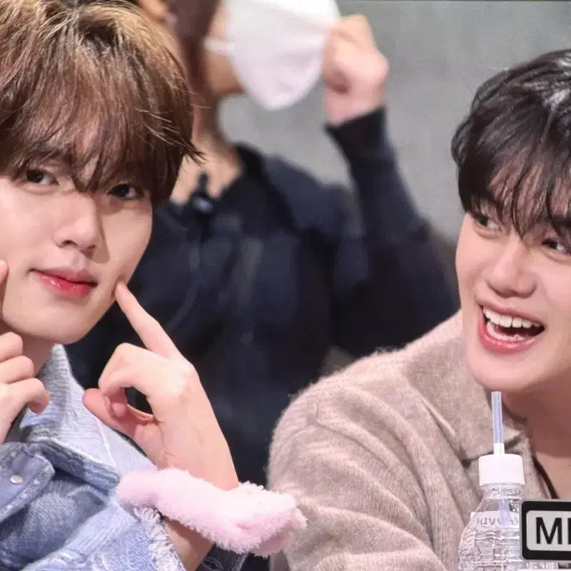 제베원 포카 일괄 양도합니다 폭덤 인증가능