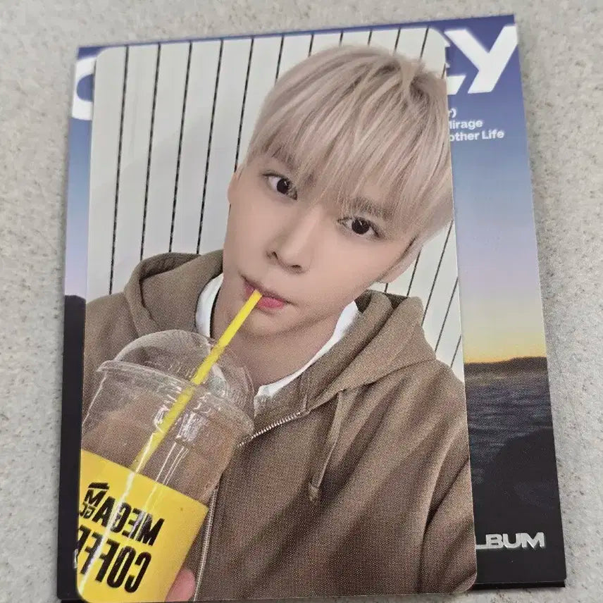 라이즈 은석 오디세이 메가스미니 앨범 포카 메가커피