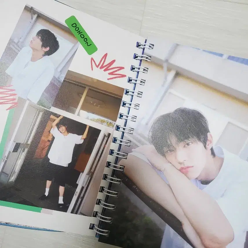 투어스 스파클링 블루 앨범