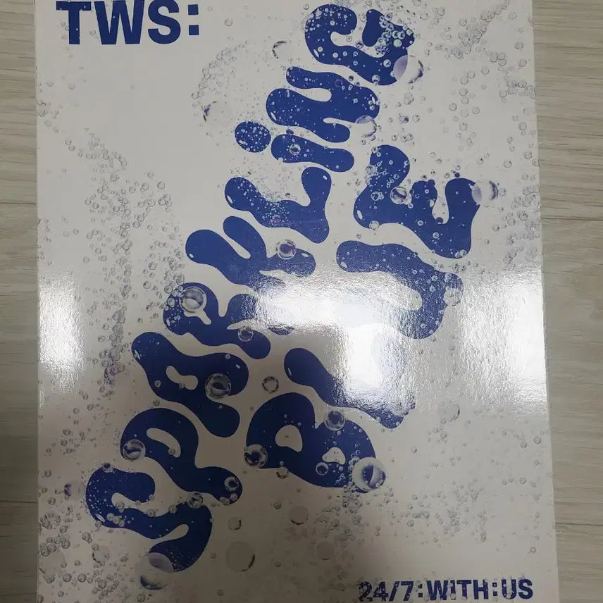 투어스 스파클링 블루 앨범