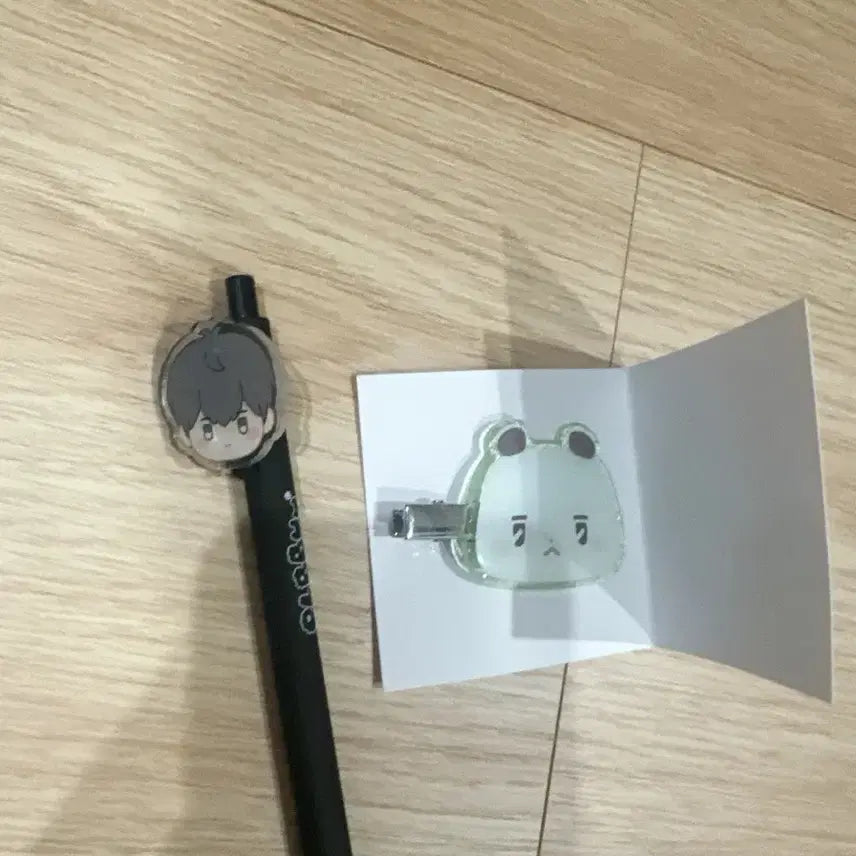 최종가 플레이브 버프즈 하민 볼펜 +일콘 먀미 헤어핀