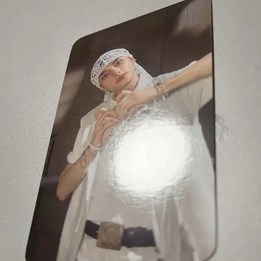 무배) 스키즈 스트레이키즈 카르마 팝업 QR 현진 포카 판매 합니다