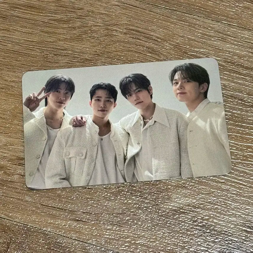 엔플라잉 2024 럽펜씨카운트다운 단체포카