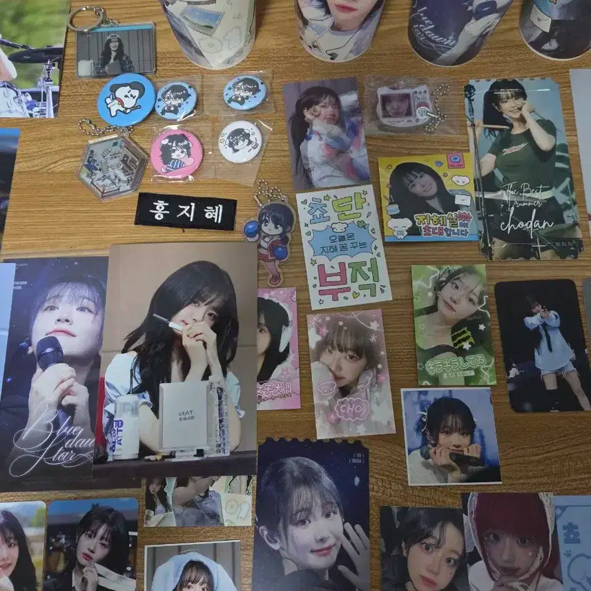 QWER 쵸단 생일카페 굿즈 특전 양도