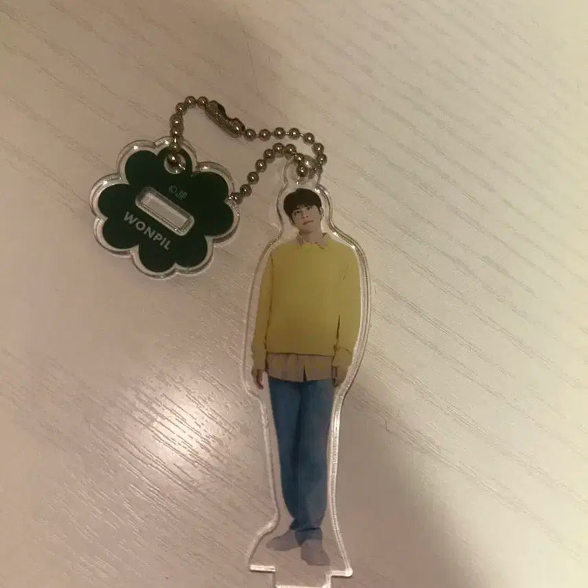 데이식스 원필 아크릴스탠드 키링