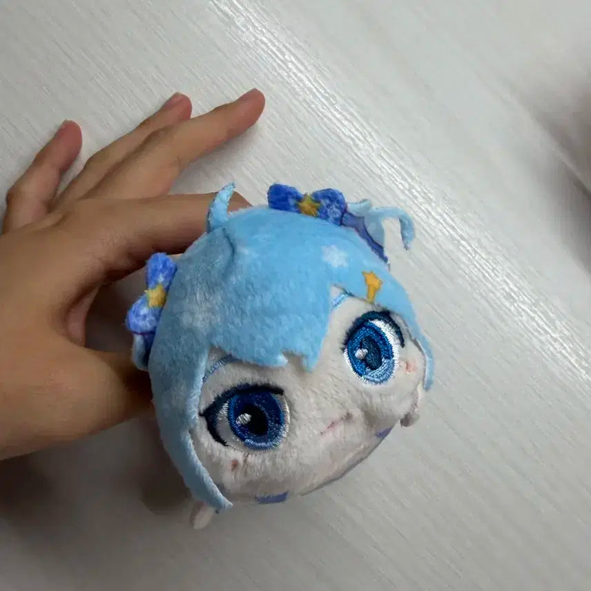 하츠네 미쿠 인형