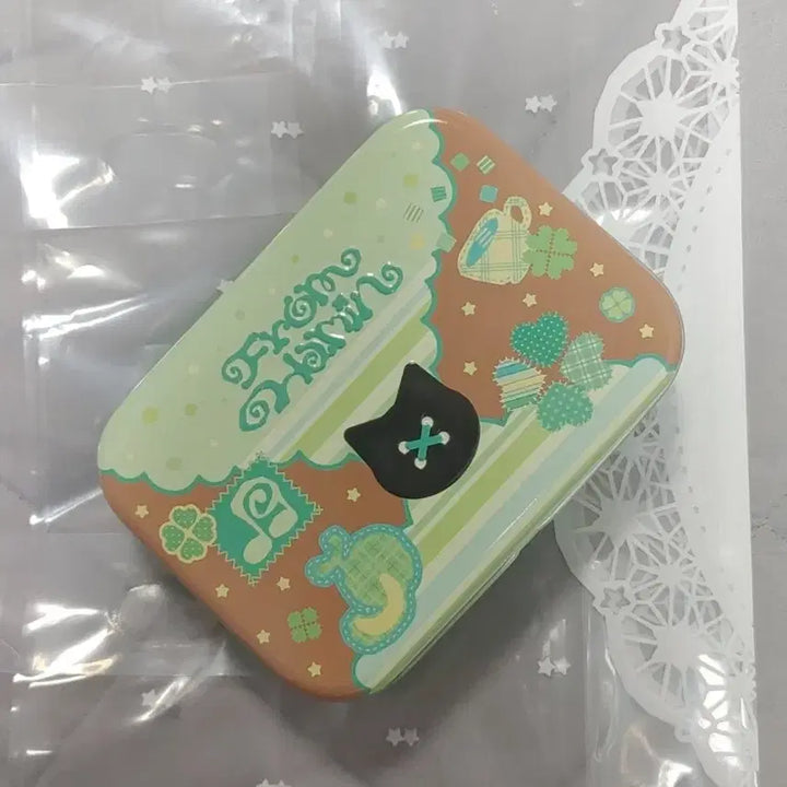 플레이브 하민 쿠키 틴케이스 미개봉 +봉투, 스티커, 핫팩