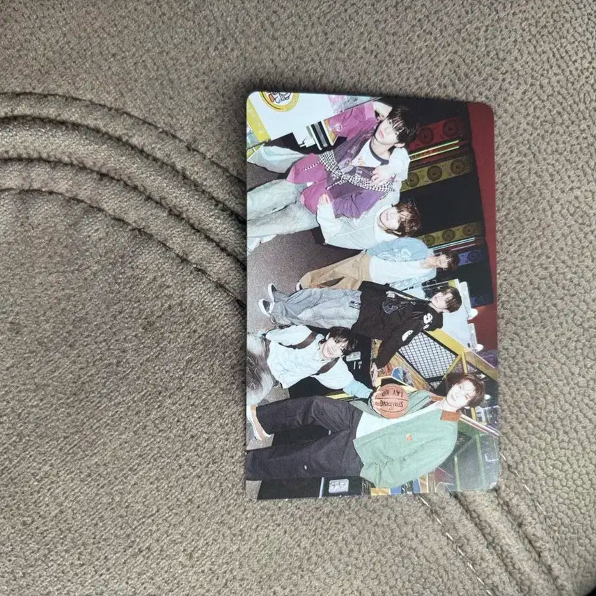 투어스 단체포카