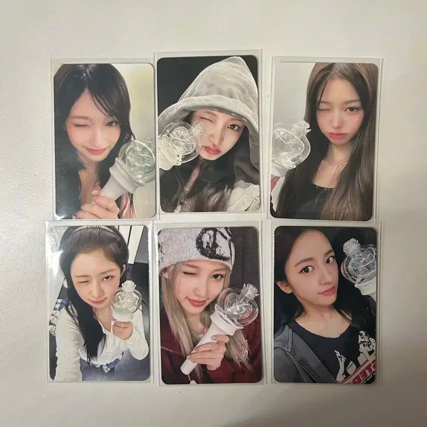 아이브 응원봉ver 2 포카 일괄로 팝니다