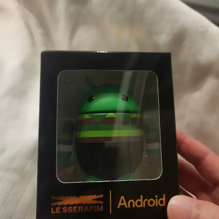 지스타 르세라핌 컴오버 김채원 구글플레이스토어 안드로이드 피규어