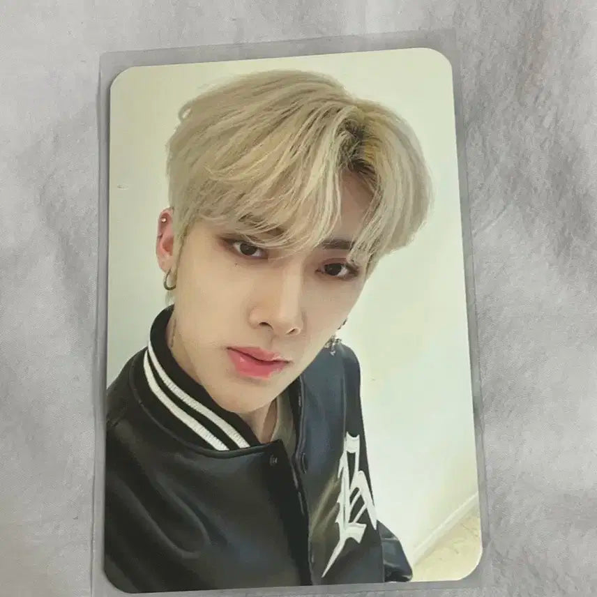 제로베이스원 리키 케이콘 포카