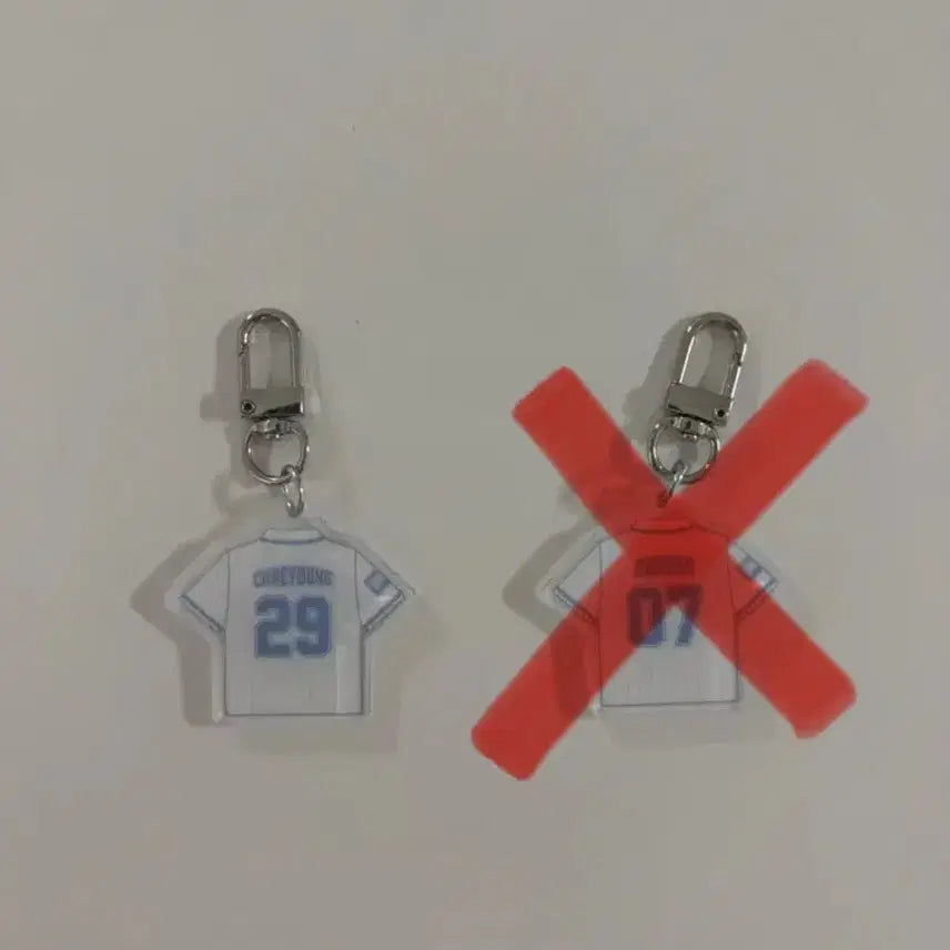 트와이스 9주년 팝업 키링 팝니다(채영)