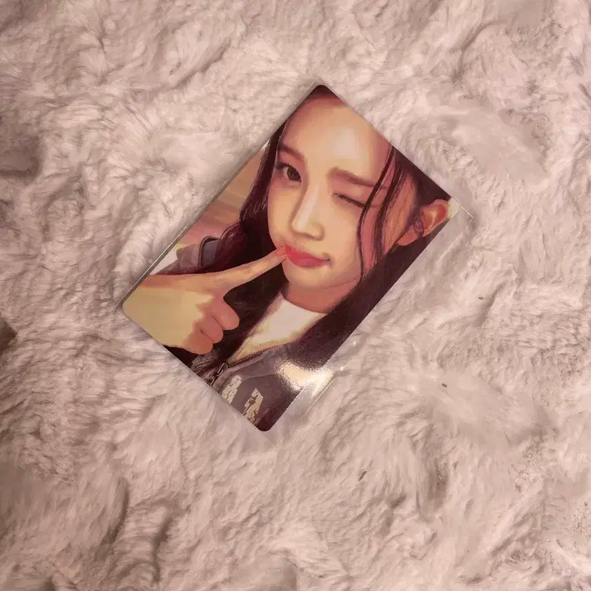 하츠투하츠 에이나 위버스샵 영통특전 포토카드 focus