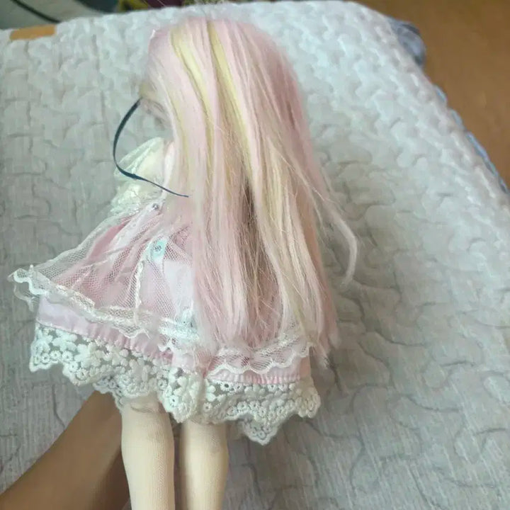 구체관절 인형 싸게 팔아요.