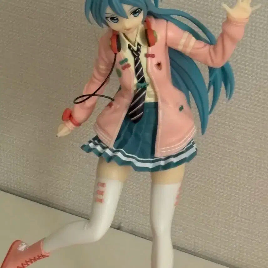 미쿠 리본걸 피규어