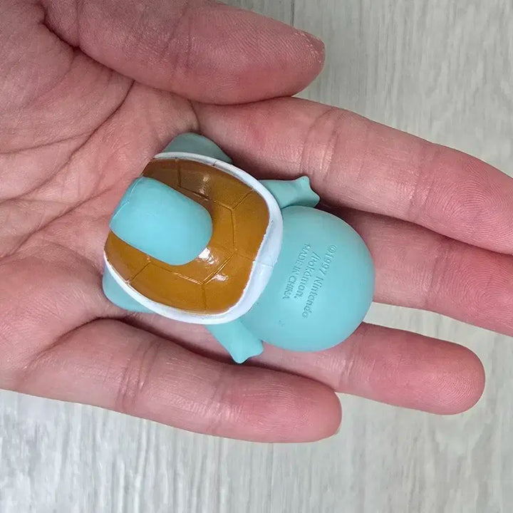 롯데리아 꼬부기 피규어