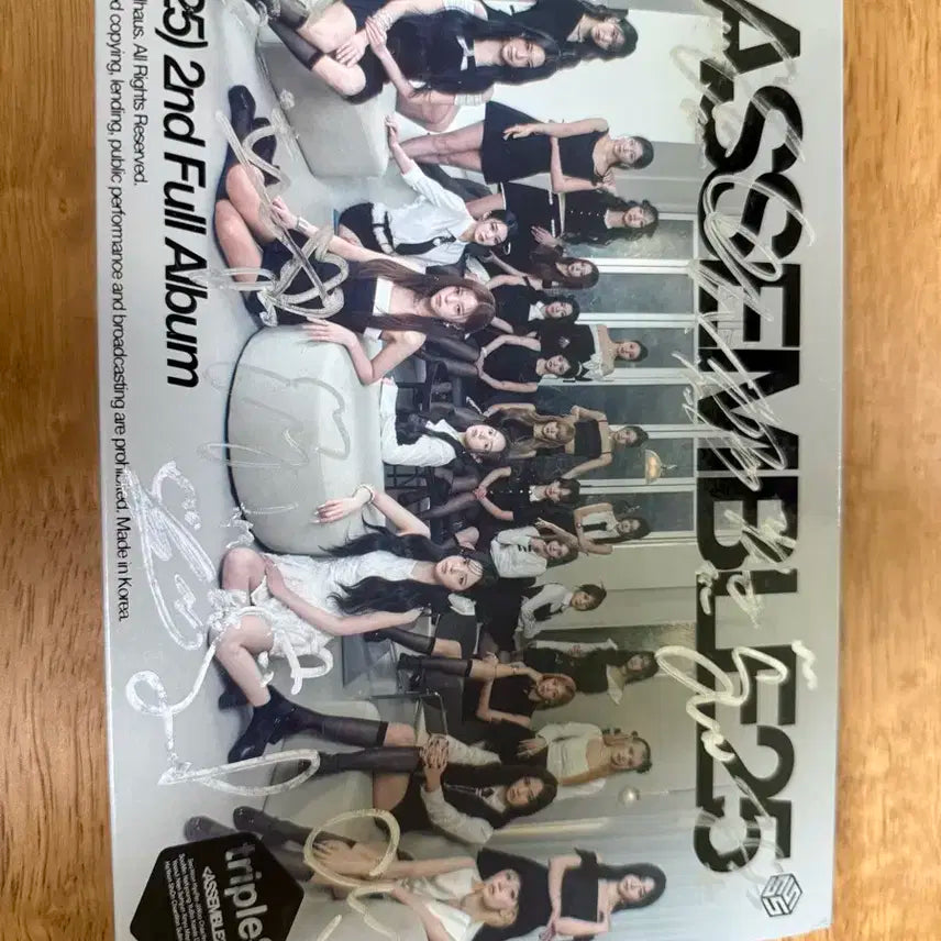 tripleS ASSEMBLE25 앨범 (사인반)