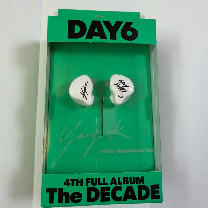 데이식스 영케이 인이어