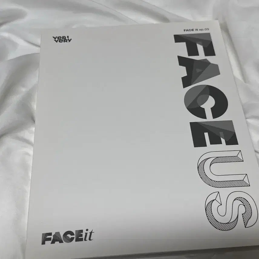 베리베리 (VERIVERY) - FACE US [DIY ver.]